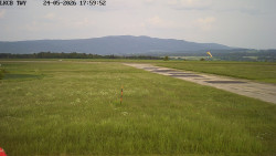 Pojezdová dráha, Runway