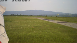 Pojezdová dráha, Runway
