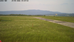 Pojezdová dráha, Runway
