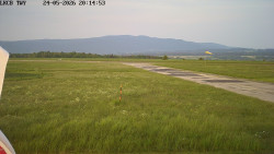 Pojezdová dráha, Runway