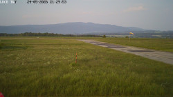 Pojezdová dráha, Runway