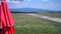 Pojezdová dráha, Runway
