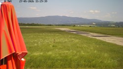 Pojezdová dráha, Runway