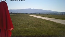 Pojezdová dráha, Runway