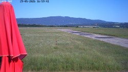 Pojezdová dráha, Runway