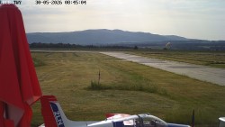 Pojezdová dráha, Runway
