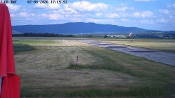 Pojezdová dráha, Runway