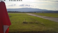 Pojezdová dráha, Runway