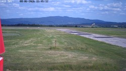 Pojezdová dráha, Runway