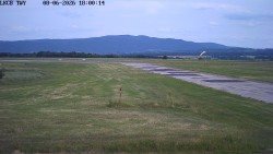 Pojezdová dráha, Runway