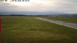 Pojezdová dráha, Runway
