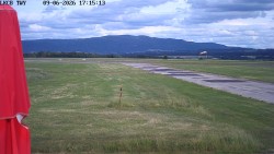 Pojezdová dráha, Runway
