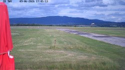 Pojezdová dráha, Runway