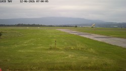 Pojezdová dráha, Runway
