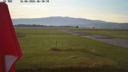 Pojezdová dráha, Runway