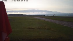 Pojezdová dráha, Runway