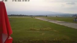 Pojezdová dráha, Runway