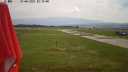 Pojezdová dráha, Runway