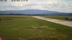 Pojezdová dráha, Runway