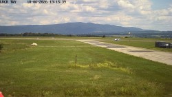 Pojezdová dráha, Runway