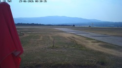 Pojezdová dráha, Runway