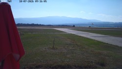 Pojezdová dráha, Runway
