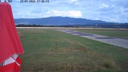 Pojezdová dráha, Runway