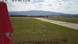 Pojezdová dráha, Runway