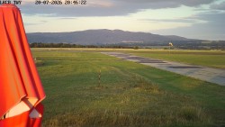 Pojezdová dráha, Runway