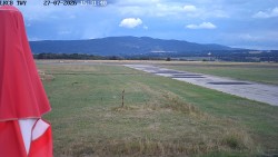 Pojezdová dráha, Runway
