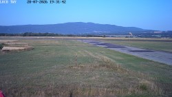 Pojezdová dráha, Runway