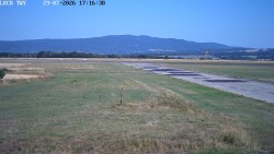 Pojezdová dráha, Runway