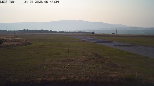 Letiště Cheb - Pojezdová dráha, Runway - 31.7.2026 v 06:45 Letiště Cheb - Pojezdová dráha, Runway - 31.7.2026 v 06:45