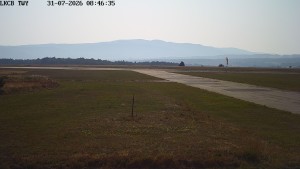 Letiště Cheb - Pojezdová dráha, Runway - 31.7.2026 v 08:45 Letiště Cheb - Pojezdová dráha, Runway - 31.7.2026 v 08:45