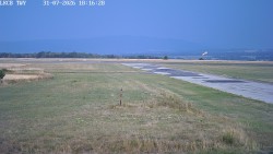 Pojezdová dráha, Runway