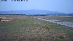 Pojezdová dráha, Runway