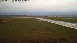 Pojezdová dráha, Runway
