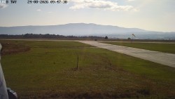 Pojezdová dráha, Runway