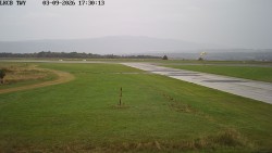 Pojezdová dráha, Runway