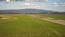 Pojezdová dráha, Runway