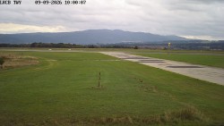 Pojezdová dráha, Runway
