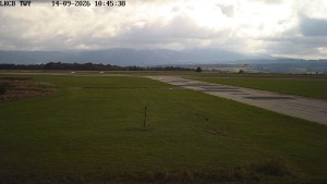 Letiště Cheb - Pojezdová dráha, Runway - 14.9.2026 v 10:45 Letiště Cheb - Pojezdová dráha, Runway - 14.9.2026 v 10:45