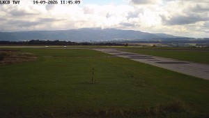 Letiště Cheb - Pojezdová dráha, Runway - 14.9.2026 v 11:45 Letiště Cheb - Pojezdová dráha, Runway - 14.9.2026 v 11:45