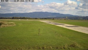 Letiště Cheb - Pojezdová dráha, Runway - 14.9.2026 v 13:45 Letiště Cheb - Pojezdová dráha, Runway - 14.9.2026 v 13:45