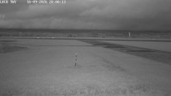 Pojezdová dráha, Runway
