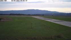 Pojezdová dráha, Runway