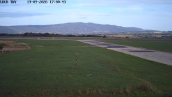 Pojezdová dráha, Runway