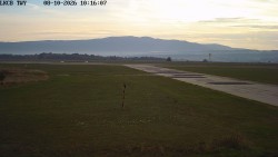 Pojezdová dráha, Runway