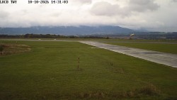 Pojezdová dráha, Runway