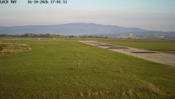 Pojezdová dráha, Runway